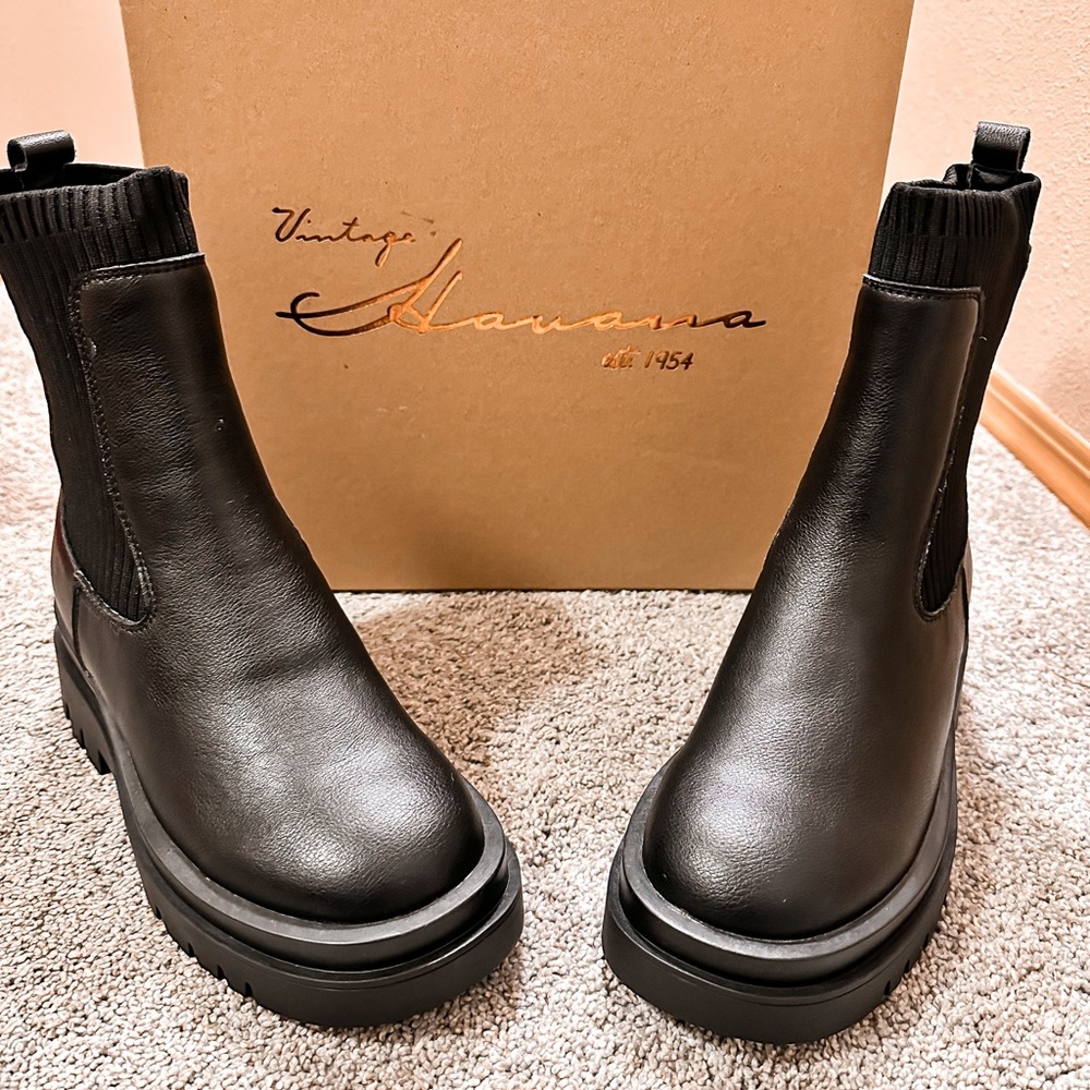 Vintage Havana Black Chelsea Boots